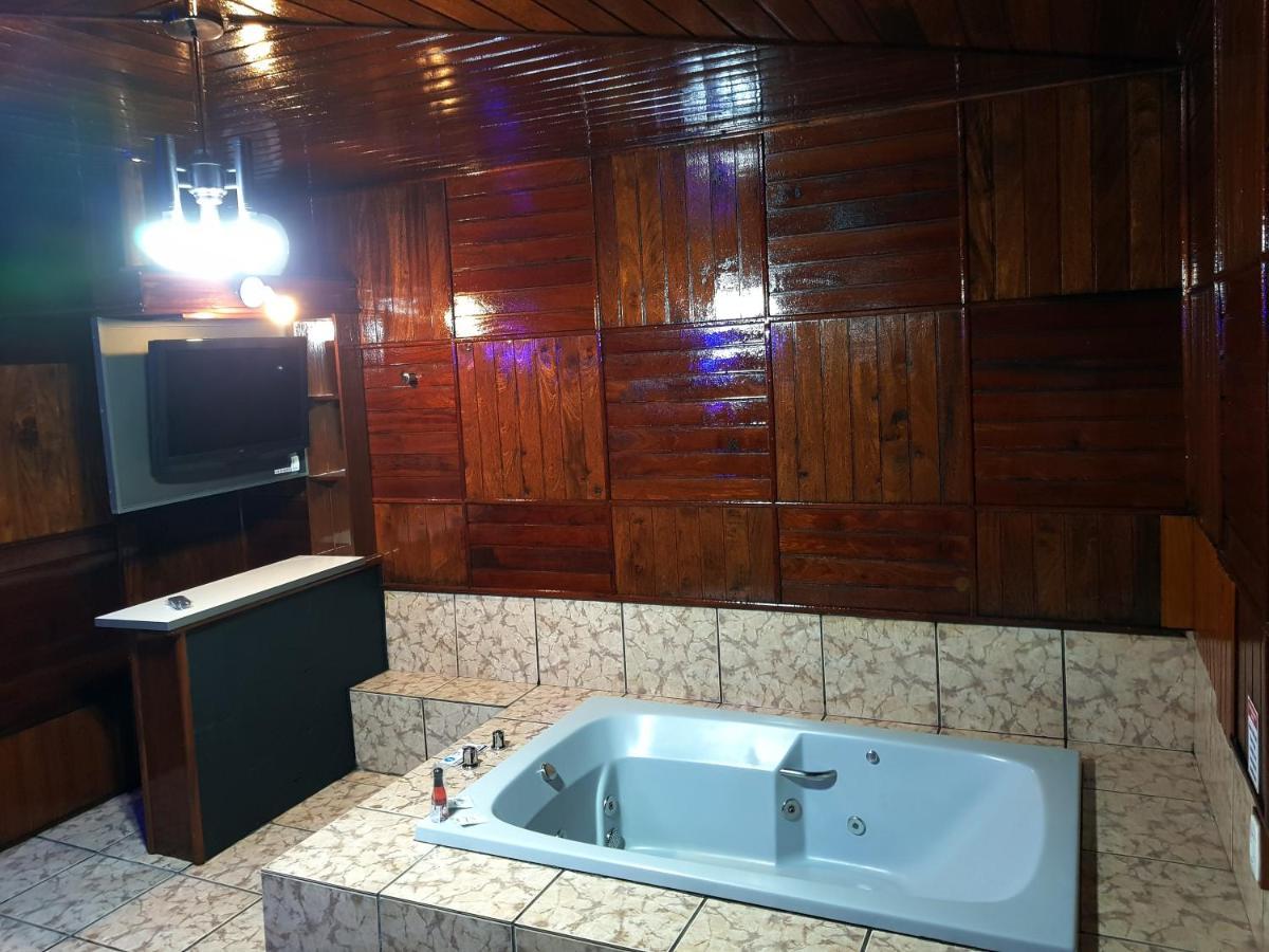 Motel Scorpios Lages Bagian luar foto